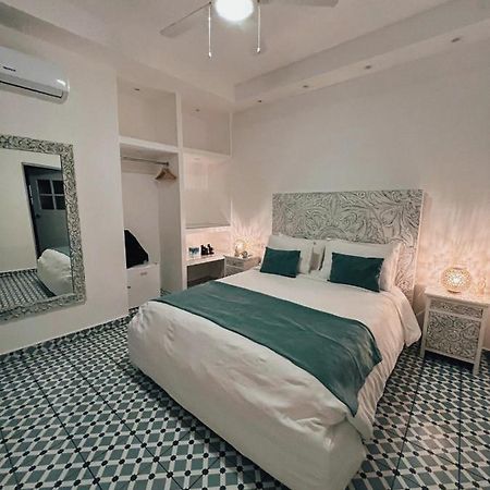 Mosquito Boutique Hotel Zona Colonial サントドミンゴ エクステリア 写真
