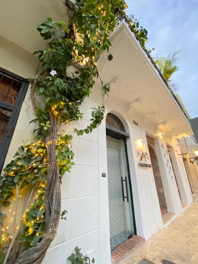 Mosquito Boutique Hotel Zona Colonial サントドミンゴ エクステリア 写真