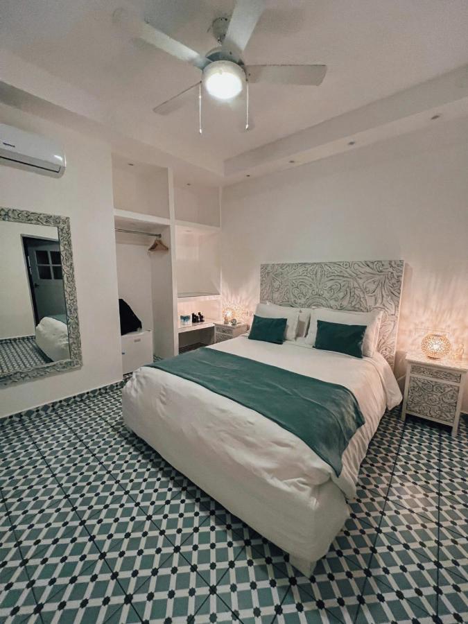 Mosquito Boutique Hotel Zona Colonial サントドミンゴ エクステリア 写真